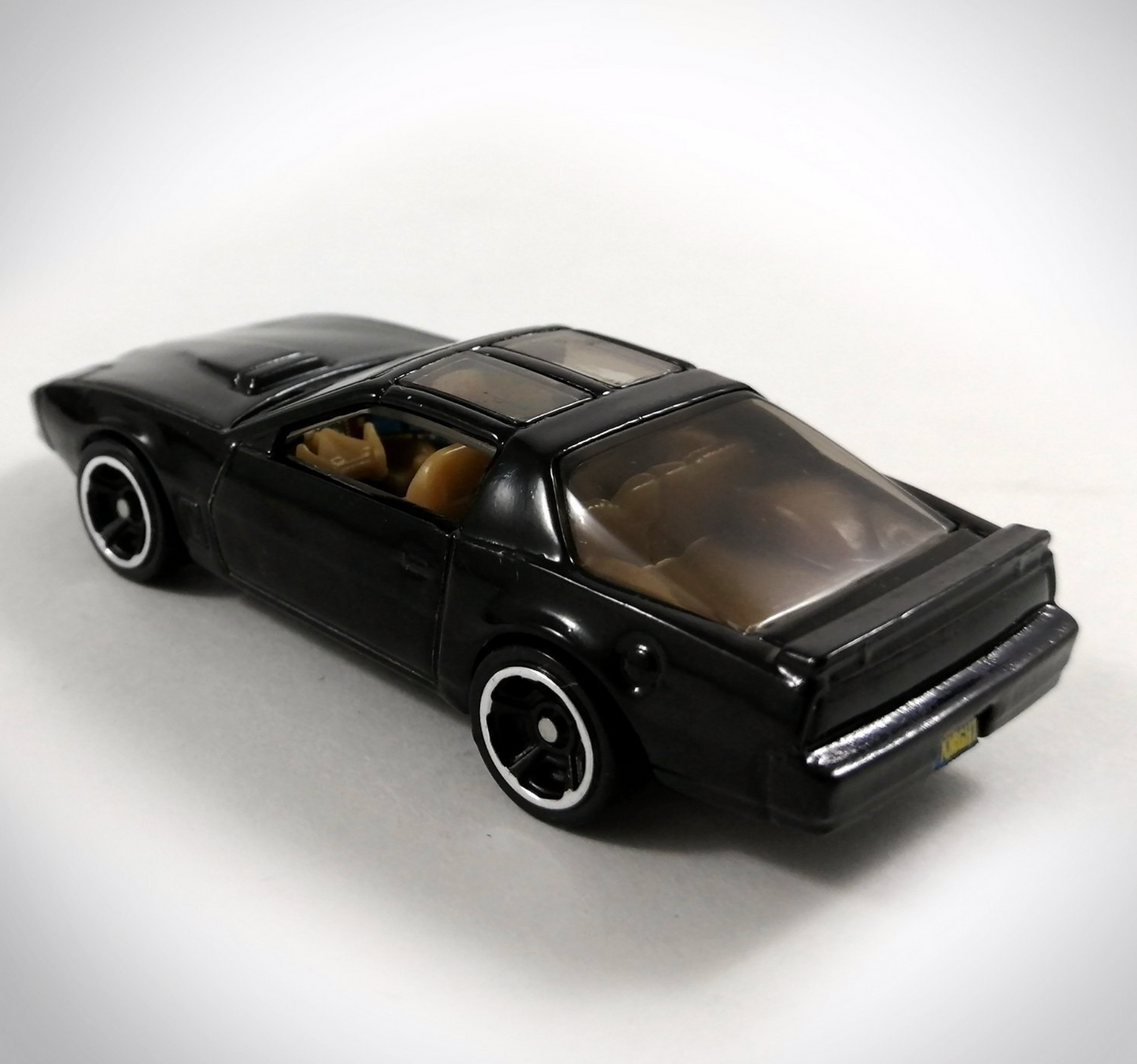 Iconic Hot Wheels TV Classic Batmobile + Aston Marton Goldfinger & KITT Knight Rider Die-Cast Car